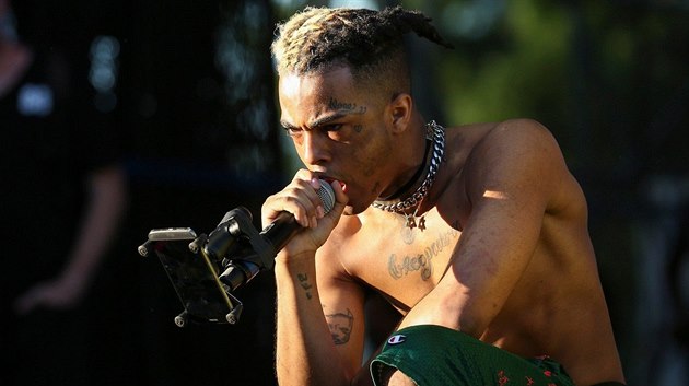 Raper XXXTentacion na snímku z loňského léta Raper XXXTentacion na snímku z loňského léta