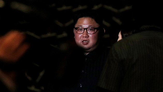 Severokorejsk vdce Kim ong-un si ped setknm s Donaldem Trumpem prohldnul hotel a rj hazardnch hr Marina Bay Sands (11. ervna 2018)