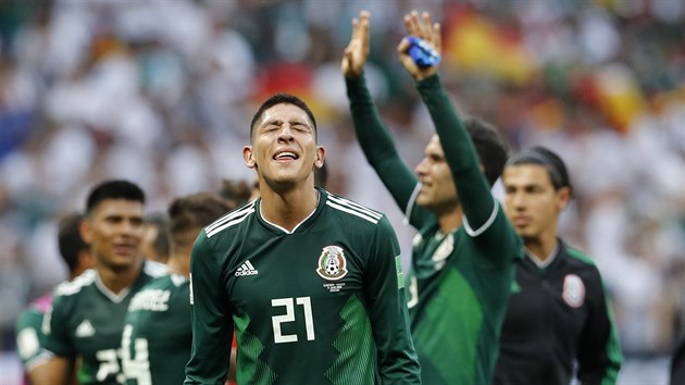 Fotbalist Mexika se raduj z vtzstv nad Nmeckem.