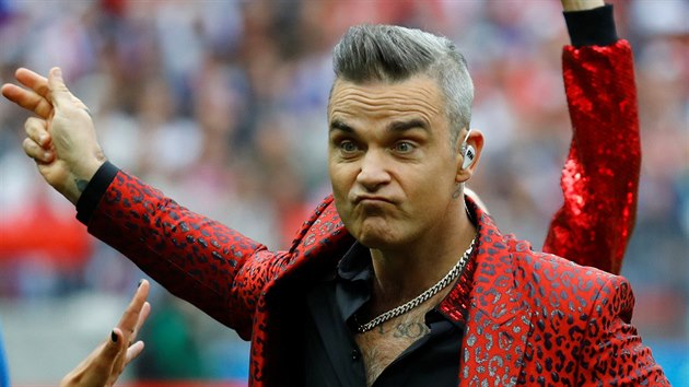 Britsk zpvk Robbie Williams, hlavn hvzda slavnostnho zahjen fotbalovho mistrovstv svta.