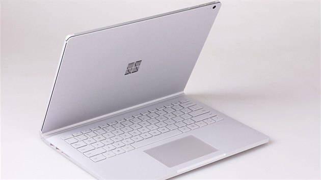 Microsoft Surface Book 2