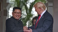 Donald Trump a Kim ong-un bhem historického setkání v Singapuru (12. ervna...