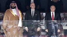 Saúdský korunní princ Muhammad bin Salmán (vlevo), předseda FIFA Gianni... Saúdský korunní princ Muhammad bin Salmán (vlevo), předseda FIFA Gianni...