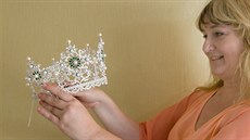 Speciální korunku pro českou královnu krásy vyrobila jablonecká firma Šenýr... Speciální korunku pro českou královnu krásy vyrobila jablonecká firma Šenýr...