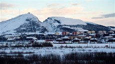 Pohled na železný důl ve švédském městě Kiruna. Pohled na železný důl ve švédském městě Kiruna.