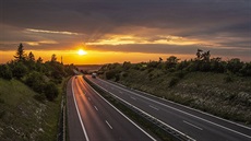 Dálnice D7 mezi Prahou a Slaným Dálnice D7 mezi Prahou a Slaným