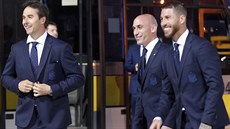 ÚSMĚVY, IDYLKA Trenér Julen Lopetegui (vlevo), šéf španělského fotbalového... ÚSMĚVY, IDYLKA Trenér Julen Lopetegui (vlevo), šéf španělského fotbalového...