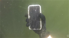 iPhone X nalezený na dvě řeky iPhone X nalezený na dvě řeky