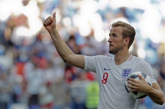 Harry Kane z Anglie dkuje pznivcm za podporu v utkn s Panamou.