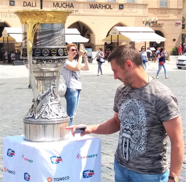 Hokejový pohár v Praze