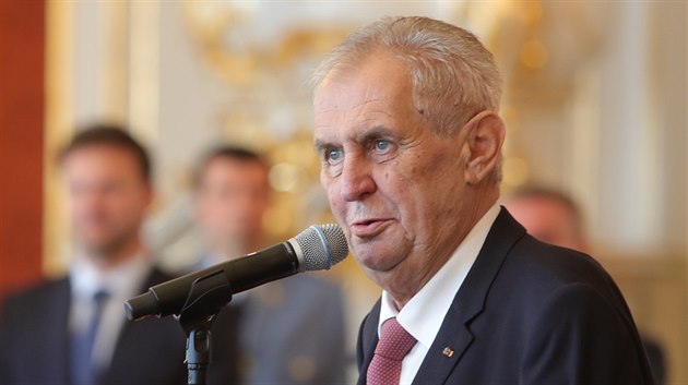 Prezident Miloš Zeman jmenoval na Pražském hradě vládu premiéra Andreje Babiše.... Prezident Miloš Zeman jmenoval na Pražském hradě vládu premiéra Andreje Babiše....