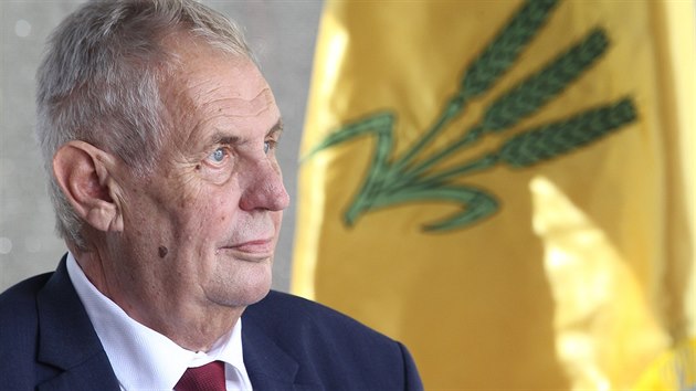 Zeman na návštěvě Ústeckého kraje (červen 2018) Zeman na návštěvě Ústeckého kraje (červen 2018)