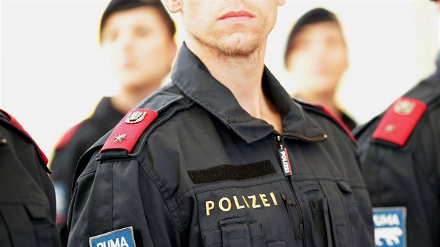 Cvien rakousk pohranin policie na hranicch Slovinska (26. ervna 2018)