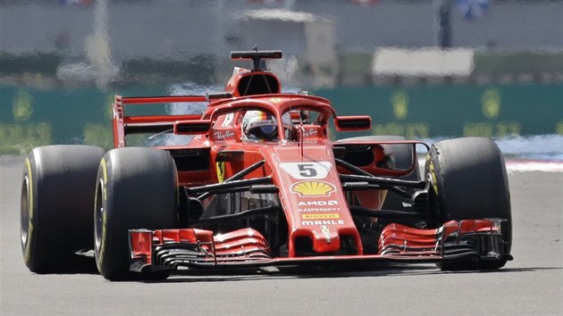 Sebastian Vettel na trati Velk ceny Francie
