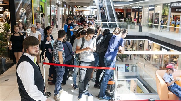 Oteven obchodu Xiaomi v olomouckm obchodnm centru Galeria antovka