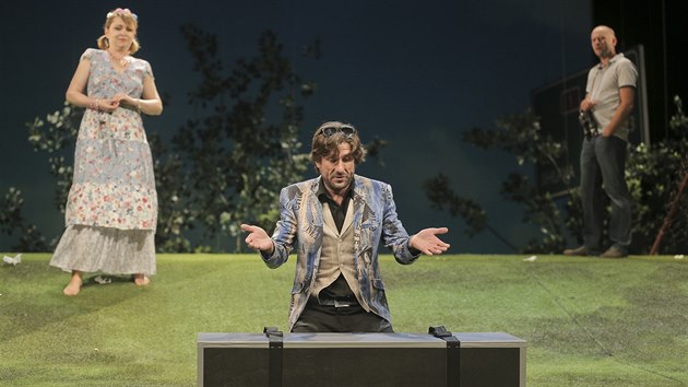 Nová divadelní hra Antonína Procházky nese název Zácpa.