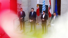 Bavorský premiér Markus Söder a rakouský kanclé Sebastian Kurz po jednání v...