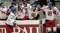 Václav Prospal slaví gól s českými spoluhráči na zlatém šampionátu ve Vídni... Václav Prospal slaví gól s českými spoluhráči na zlatém šampionátu ve Vídni...