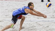 Ondřej Perušič se vrhá za míčem v utkání o třetí místo na turnaji v Ostravě. Ondřej Perušič se vrhá za míčem v utkání o třetí místo na turnaji v Ostravě.