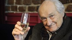 Tvůrce Vyššího principu, Svatby jako řemen a Božské Emy by se dožil sta let Tvůrce Vyššího principu, Svatby jako řemen a Božské Emy by se dožil sta let