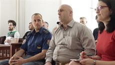 Obžalovaný Shukri Hoti u Městského soudu v Praze (26. 6. 2018) Obžalovaný Shukri Hoti u Městského soudu v Praze (26. 6. 2018)