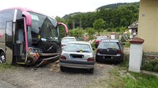 Při nehodě v Rozhraní na Svitavsku autobus po bočním střetu s osobním autem... Při nehodě v Rozhraní na Svitavsku autobus po bočním střetu s osobním autem...
