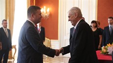 Prezident Miloš Zeman jmenoval na Pražském hradě vládu premiéra Andreje Babiše.... Prezident Miloš Zeman jmenoval na Pražském hradě vládu premiéra Andreje Babiše....