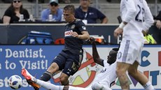Bořek Dočkal z Philadelphie centruje v utkání proti Vancouveru. Bořek Dočkal z Philadelphie centruje v utkání proti Vancouveru.