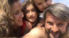 Herečka Jana Bernášková na dovolené s rodinou Herečka Jana Bernášková na dovolené s rodinou
