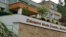 Základní škola Sychrov ve Vsetíně. Základní škola Sychrov ve Vsetíně.