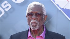 Bill Russell přichází na slavností večer NBA. Bill Russell přichází na slavností večer NBA.