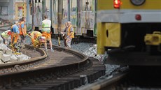 Plzeňští radní schválili peníze pro výstavbu tramvajových kolejí na Borská... Plzeňští radní schválili peníze pro výstavbu tramvajových kolejí na Borská...