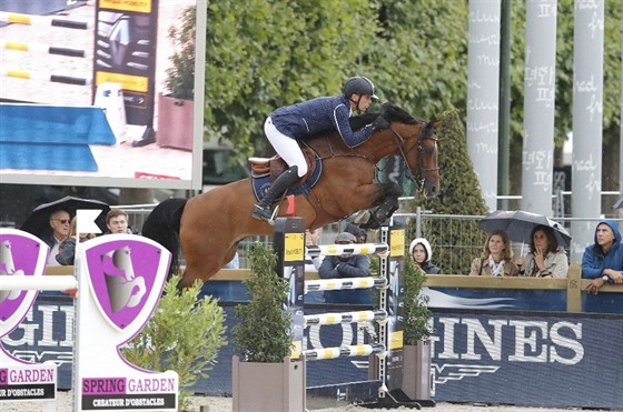 Peder Fredricson pi loské LGCT v Paíi.