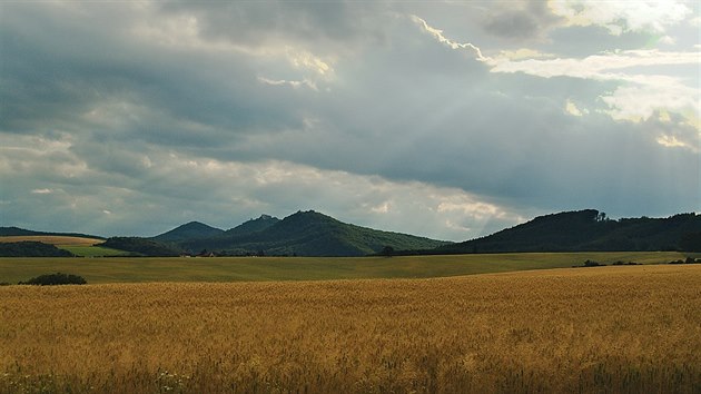 Holý kopec, Buchlov a Barborka - dominanty Chřibů Holý kopec, Buchlov a Barborka - dominanty Chřibů