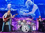 Vyprodaná DRFG Arena běžně znamená 7 700 diváků na zápasech hokejistů Komety, v... Vyprodaná DRFG Arena běžně znamená 7 700 diváků na zápasech hokejistů Komety, v...