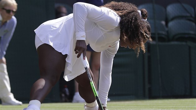 Serena Williamsov ve tetm kole Wimbledonu.