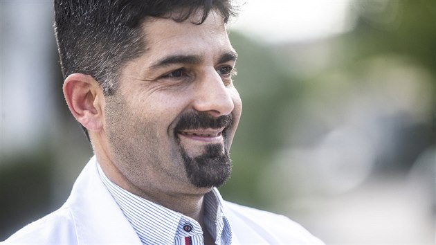 Kurdsk kardiochirurg Mariwan Majid (27. ervna 2018).