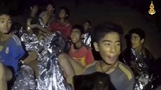 Zábr z nové nahrávky chlapc uvznných v jeskyni na severu Thajska (4....
