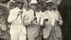 Expanze je nutná. Al Capone (uprosted) a havanský starosta Julio Morales...