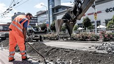 Rekonstrukce Masarykova náměstí v Pardubicích. (2.7.2018) Rekonstrukce Masarykova náměstí v Pardubicích. (2.7.2018)