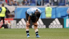 Zklamaný Luis Suárez po vyazení z mistrovství svta v Rusku. Uruguay prohrála...
