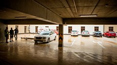 V bývalých Mariánských kasárnách vzniklo nové parkoviště pro 160 aut a také... V bývalých Mariánských kasárnách vzniklo nové parkoviště pro 160 aut a také...