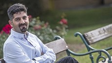 Kurdský kardiochirurg Mariwan Majid (27. června 2018). Kurdský kardiochirurg Mariwan Majid (27. června 2018).