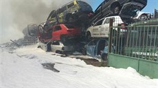 Požár vrakoviště u Tachova. Požár vrakoviště u Tachova.