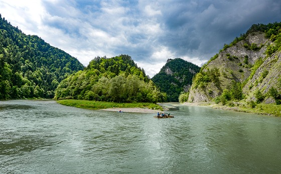 Prielom Dunajce patí mezi krajinov i vodácky nejhezí místa na Slovensku.