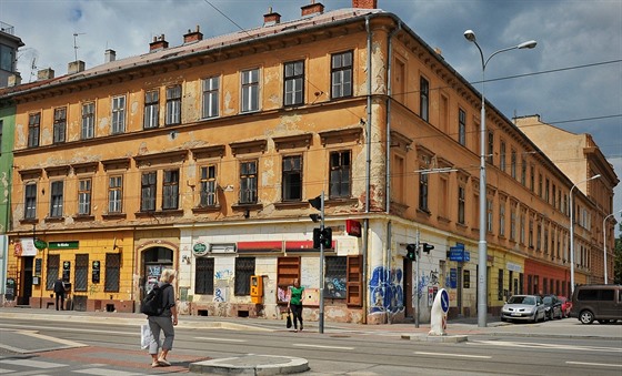 Mezi Brnem a ministerstvem kultury se rozhoely spory o dm na rohu ulice Milady Horákové a námstí 28. íjna.