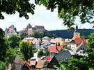 Bývalý český hraniční hrad Hohnstein, který dostal jako léno Berka z Dubé od Karla IV. Bývalý český hraniční hrad Hohnstein, který dostal jako léno Berka z Dubé od Karla IV.