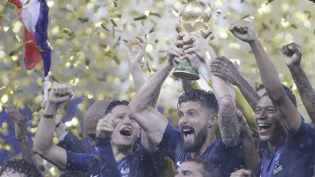 Fotbalisté Francie slaví titul mistrů světa. Fotbalisté Francie slaví titul mistrů světa.