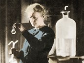 Marie Curie-Skłodowská ve vlastní laboratoři Marie Curie-Skłodowská ve vlastní laboratoři