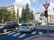 Provoz na křižovatce ulic Pekárenská a Jírovcova v Českých Budějovicích nově... Provoz na křižovatce ulic Pekárenská a Jírovcova v Českých Budějovicích nově...